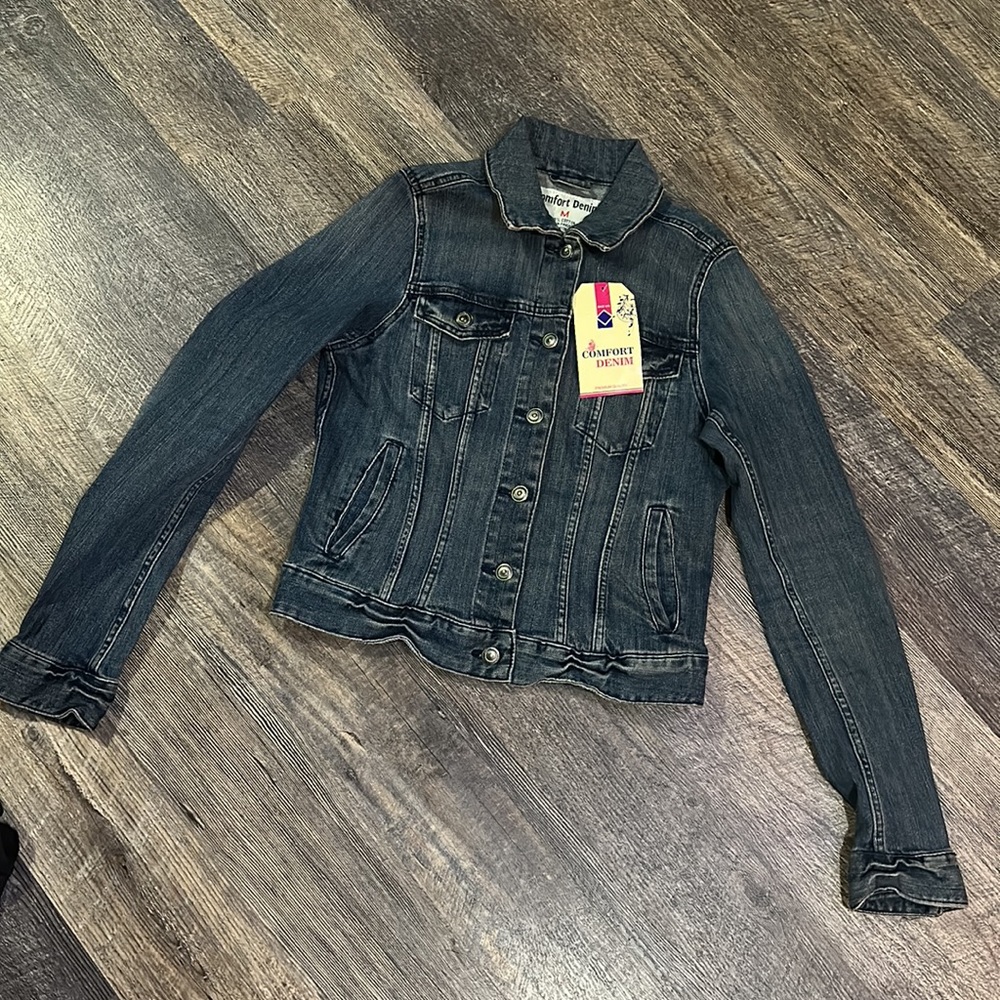 New- Jean jacket - Picture 6 of 9